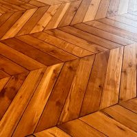Projet parquet à réalisé une rénovation à Saint Mandé PONCAGE ET VITRIFICATION PARQUET EN CHENE EN POINT DE HONGRIE